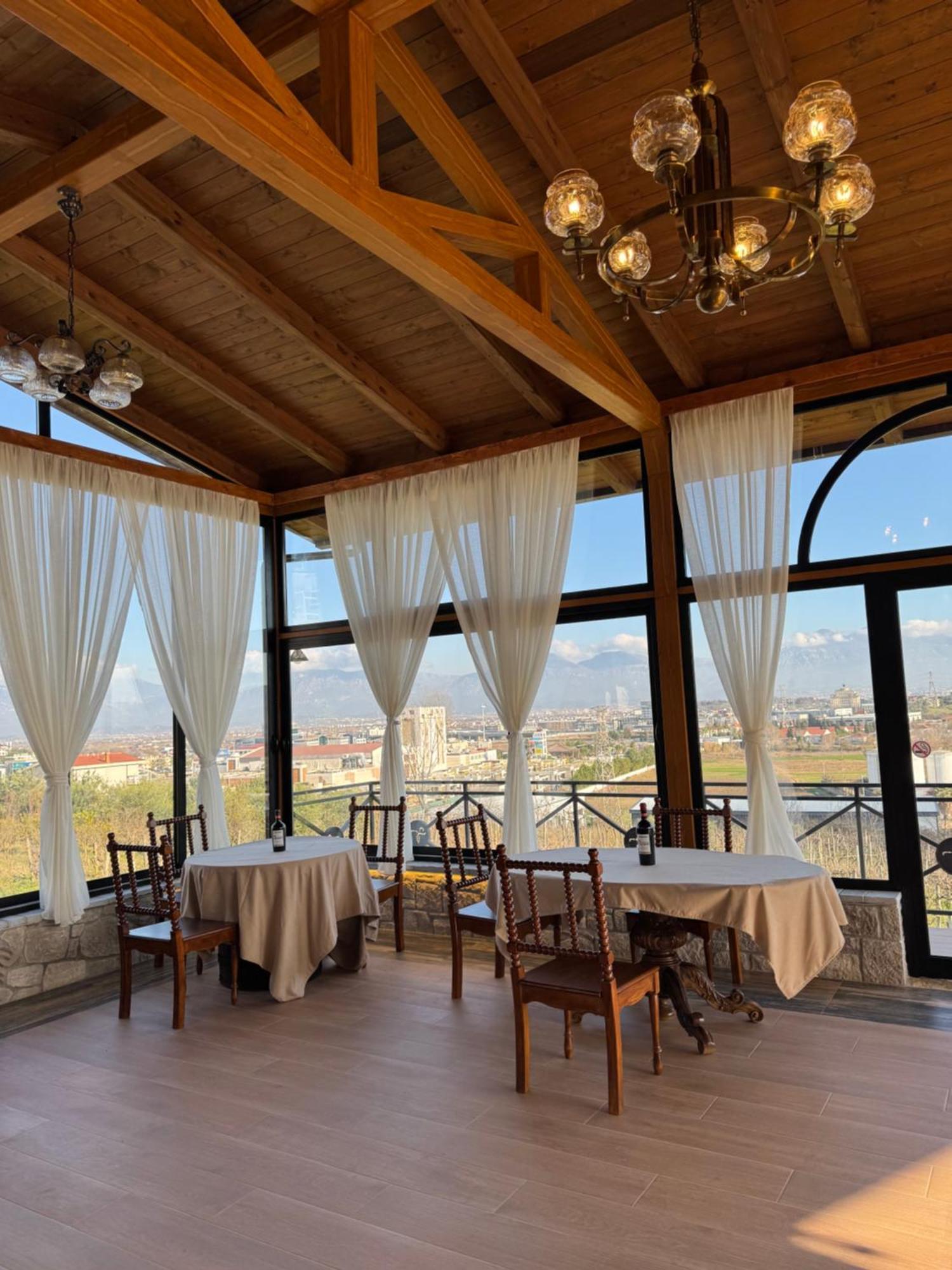 Vila Shehi Guesthouse And Winery Mucaj Exterior foto